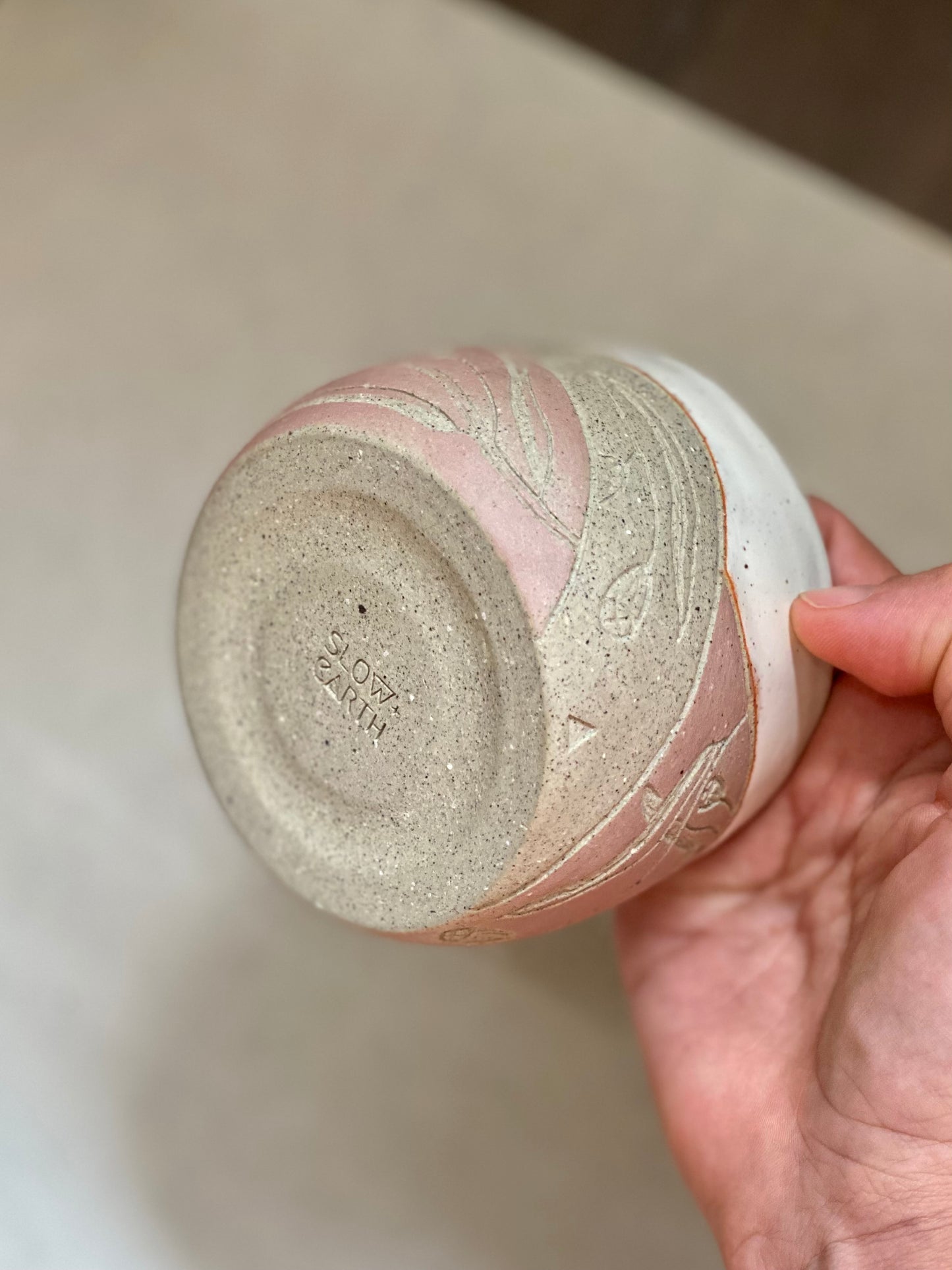 RIVER GUM hugger cup ~ red (250ml)