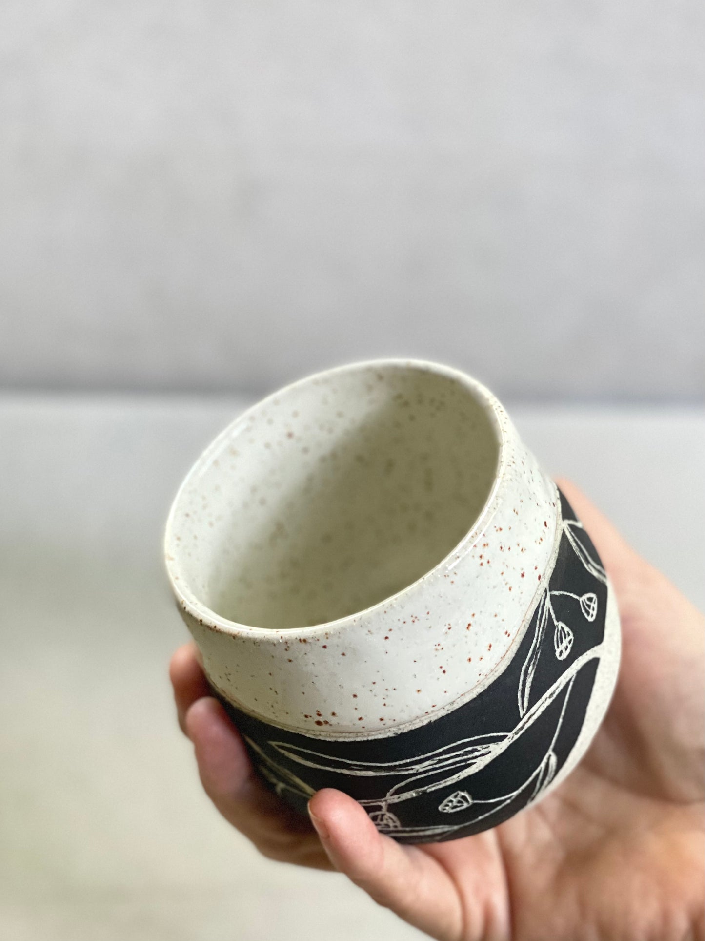 ‘RIVER GUM’ hugger mug ~ dark (300ml)