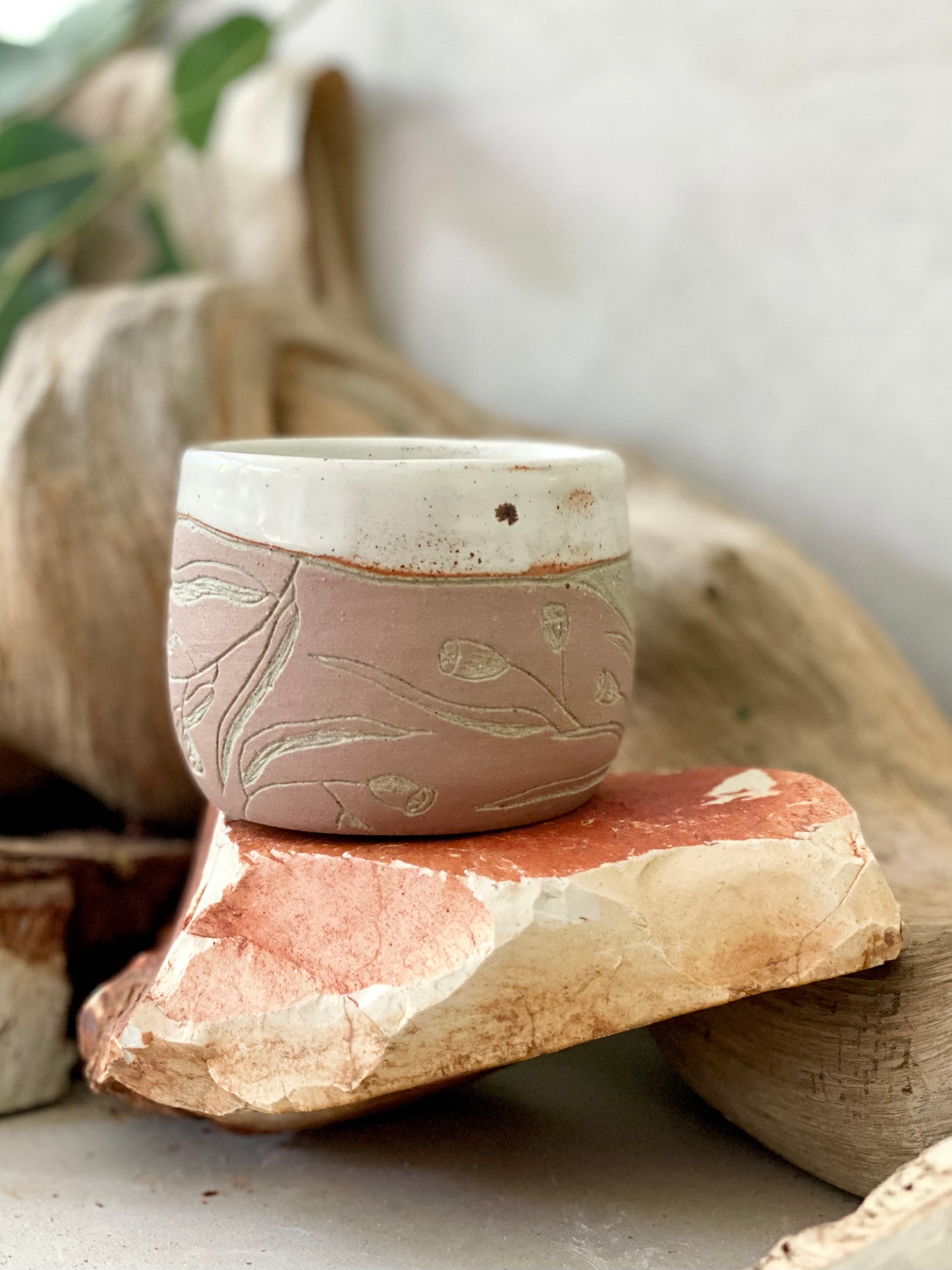 RIVER GUM hugger cup ~ red (250ml)