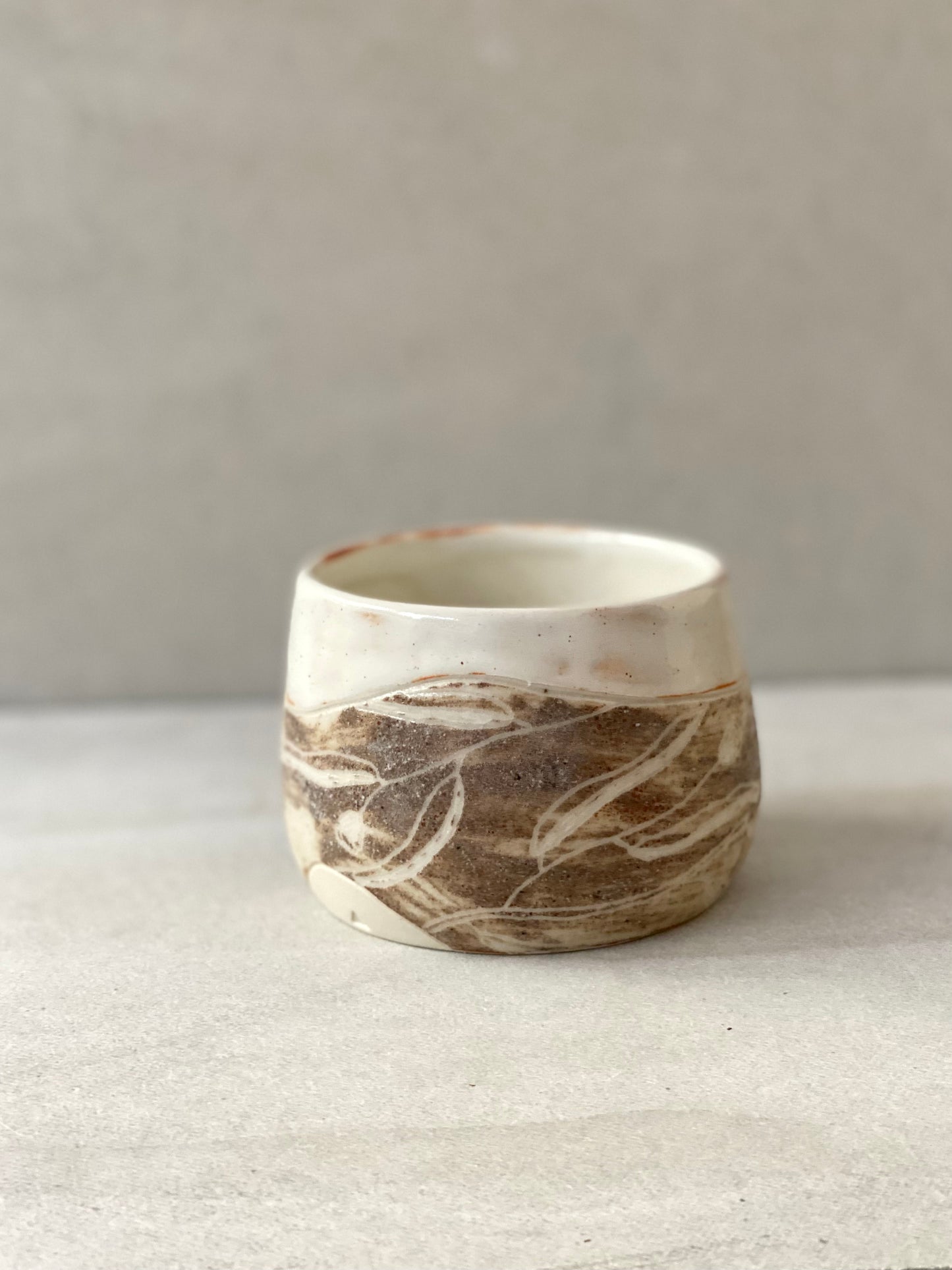 RIVER GUM hugger cup ~ earth (250ml)